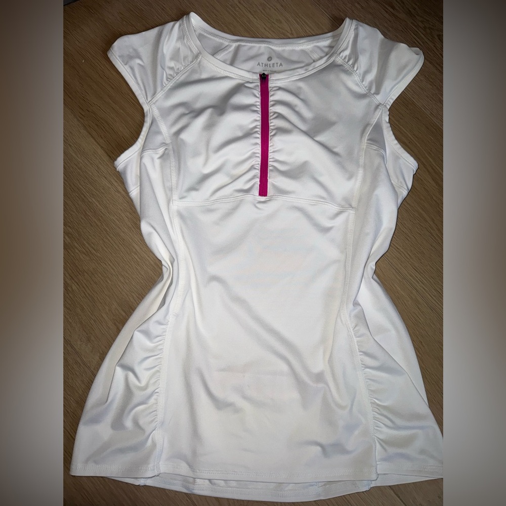 ATHLETA Intrepid Cap Sleeve Sun Shield tank top
1/4 front zip